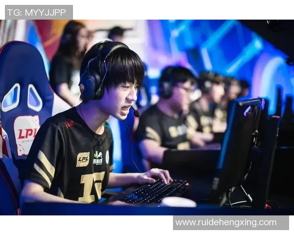 聚焦王者荣耀RNG战队节奏分析与战术探讨的全新视角 聚焦王者荣耀RNG战队节奏分析与战术探讨的全新视角